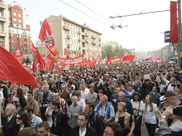 6 мая 2012 года согласованный с московскими властями "марш миллионов" на Болотной площади перерос в столкновения демонстрантов с полицией