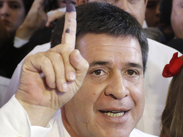 Новым президентом Парагвая становится один из богатейших людей страны: 56-летний бизнесмен, представляющий консервативные круги, Орасио Картес