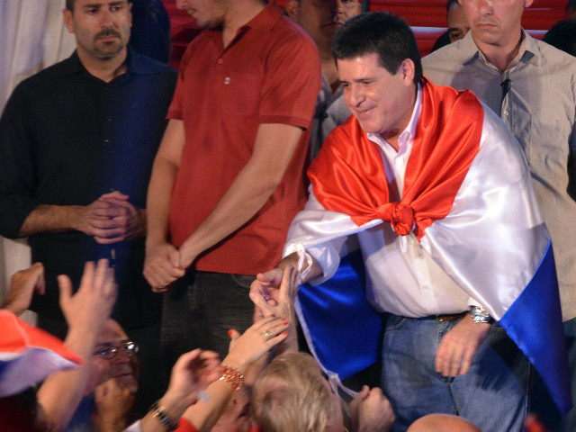 Избранный президент Парагвая и один из богатейших людей страны Орасио Картес намерен отказаться от зарплаты в пользу бездомных детей и неизлечимо больных