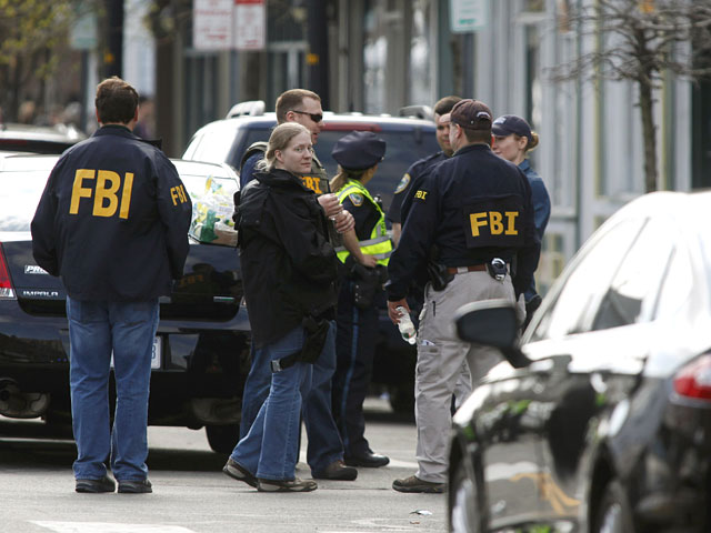 Американские правоохранители задержали трех человек по подозрению в причастности к организации теракта на Бостонском марафоне
