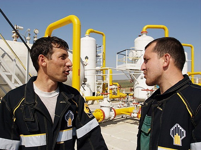 Строительство полного комплекса нефтепереработки в Чечне может обойтись "Роснефти" в 78,3 млрд рублей или 2,5 млрд долларов
