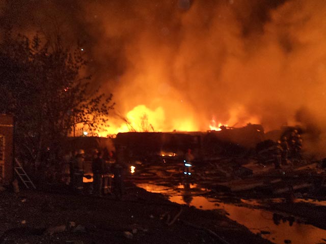 По факту взрыва цистерн с горючим в Ростовской области следственными органами возбуждено уголовное дел