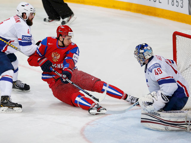 Российские хоккеисты проиграли французам на чемпионате мира 