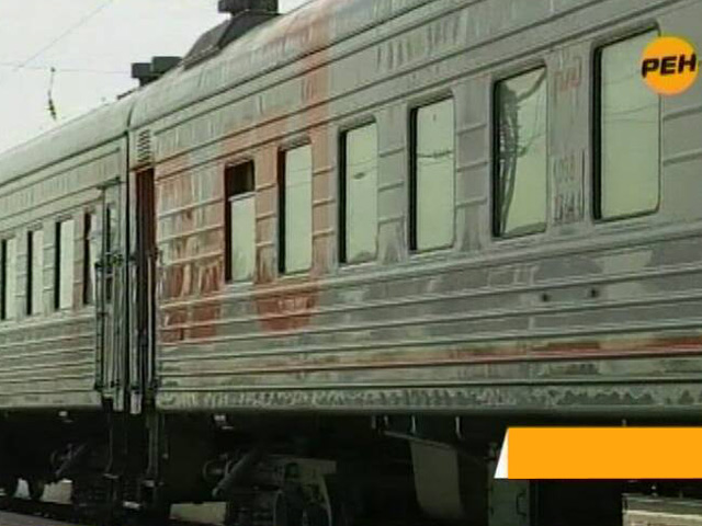 Полиция проверяет скорый поезд сообщением "Москва-Новороссийск" после звонка неизвестного мужчины о заложенной бомбе