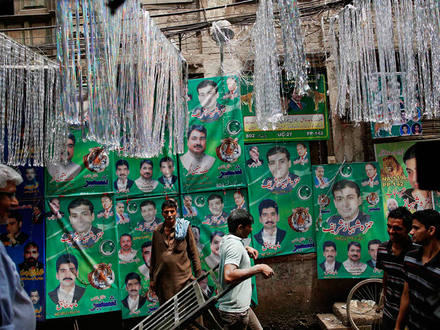 Пакистан выбирает новый парламент и правительство