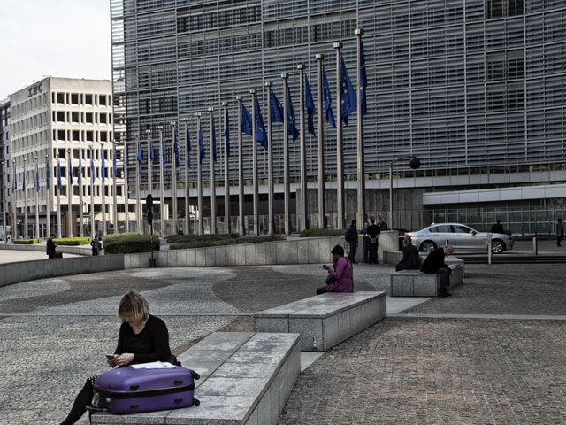 Готовится первое в истории ЕС серьезное ограничение банковской тайны