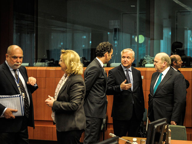 Министры финансов еврозоны договорились предоставить Кипру кредит