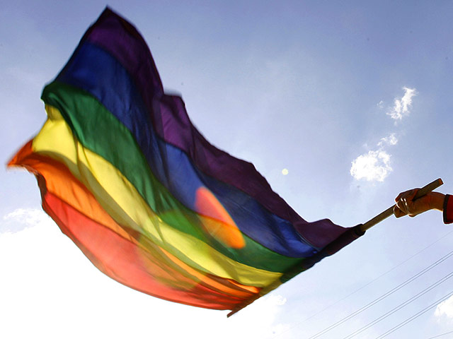 Происхождение гомосексуальности > Статьи на гей сайте BlueSystem