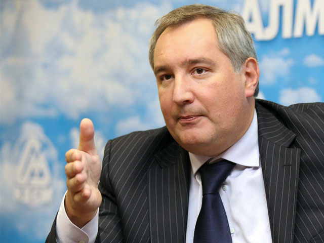 Рогозин раскритиковал тех, кто "кивал" в ОСК, и потребовал проверить "ущербные" контракты времен Сердюкова