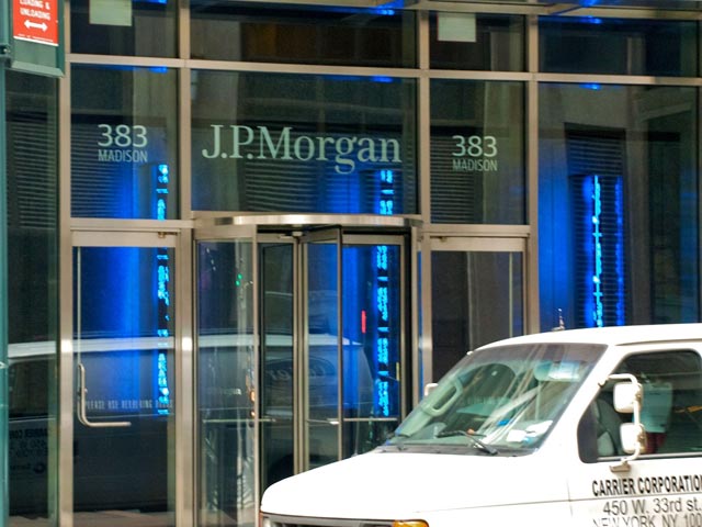 Банк JPMorgan будет консультировать Минфин РФ по продвижению суверенного кредитного рейтинга России