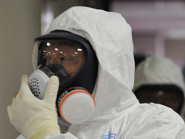 30 работников японской атомной лаборатории получили годовую дозу облучения из-за опасного эксперимента