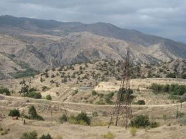 На азербайджанской границе погиб солдат, в которого попала пуля, выпущенная со стороны Армении