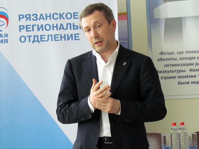 Покинувший ЕР идеолог Чеснаков написал 12 статей об ошибках партии, обидев бывших коллег