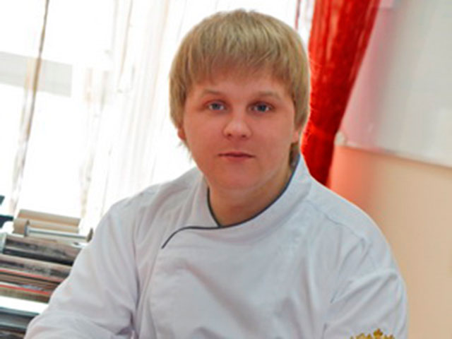 Следователи Иркутской области начали проверку в отношении известного шеф-повара Анатолия Филиппова, который также является телеведущим на канале СТС