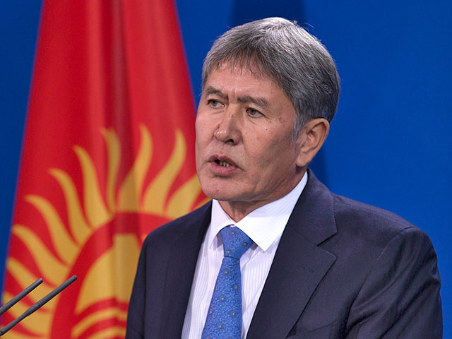 Президент Киргизии Алмазбек Атамбаев в понедельник подписал указ об отмене режима чрезвычайного положения в Джеты-Огузском районе Иссык- Кульской области