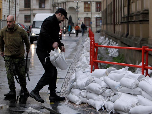 Наводнение в Чехии и Германии принимает угрожающие масштабы 