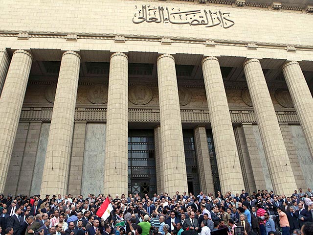 Суд Каира вынес во вторник приговор в отношении 43 человек - сотрудников действовавших на территории Египта зарубежных некоммерческих организаций (НКО)