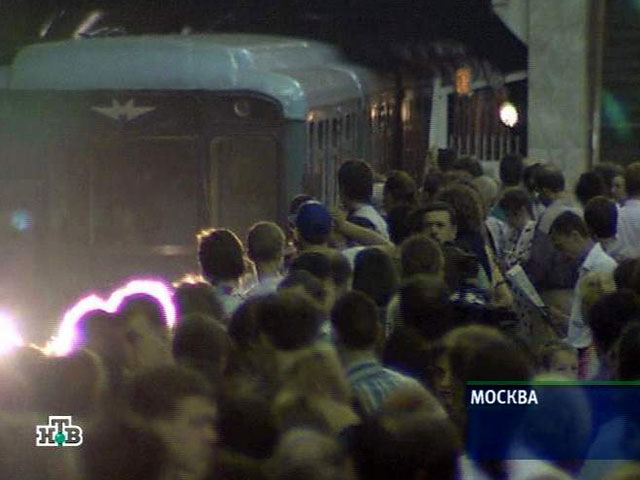 Очередной инцидент в метро: на "серой" ветке застрял поезд