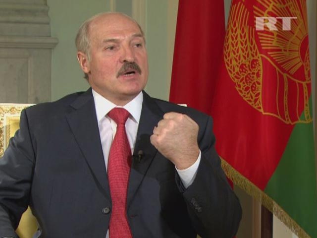 Президент Белоруссии Александр Лукашенко подписал указ N257, в соответствии с которым для проведения культурно-зрелищных мероприятий необходимо получить разрешение у государственных идеологов, сообщается на сайте белорусского президента