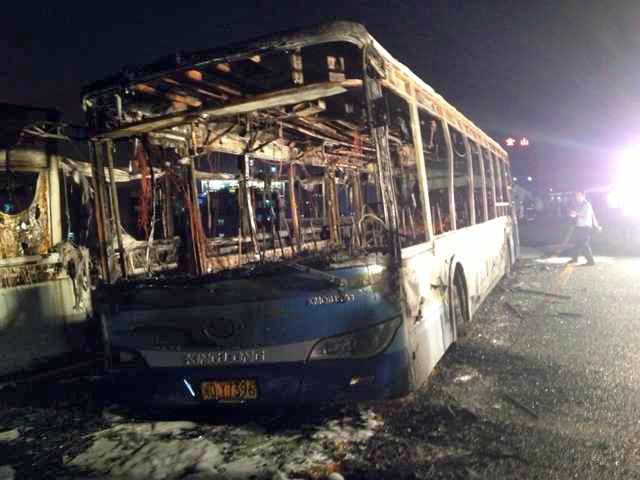 В Китае взорвался пассажирский автобус, курсирующий в городе Сямынь. В результате взрыва возник пожар, в котором погибли 20 человек