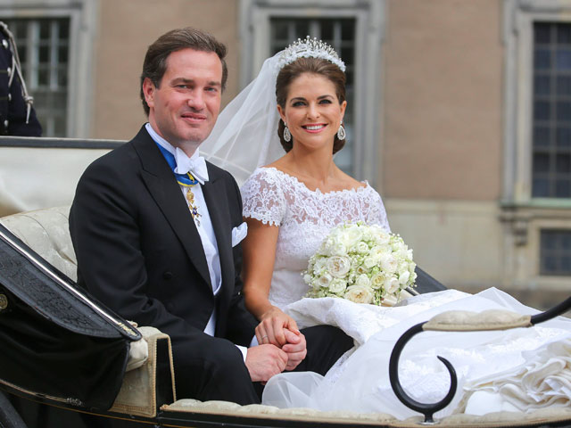 Венчание младшей дочери короля Швеции Карла XVI Густава и королевы Сильвии, принцессы Мадлен, и американского финансиста Кристофера О'Нила прошло в Стокгольме