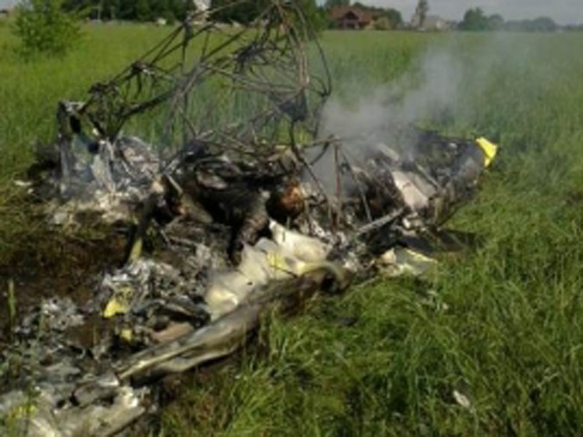 На северо-западе Московской области разбился легкомоторный самолет, погибли два человека