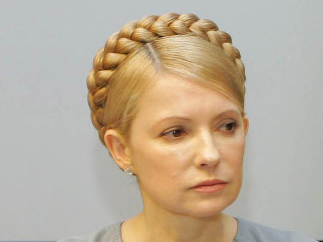 Немецкие врачи, навестившие осужденную экс-премьера Украины Юлию Тимошенко в харьковской больнице, не заметили прогресса в ее лечении за последние три месяца и рекомендуют ей возобновить инвазивную терапию