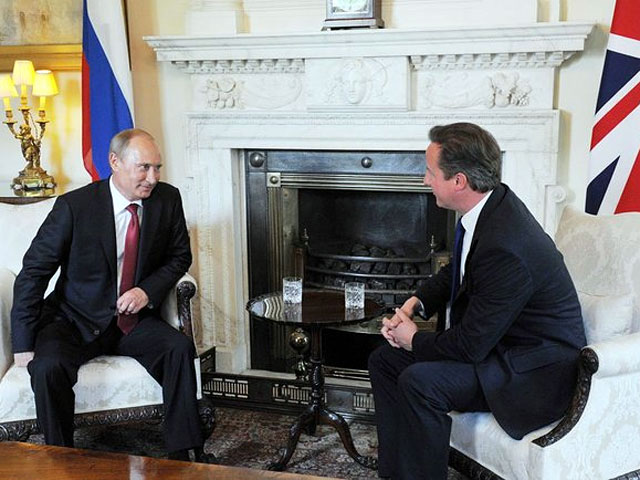 Президент РФ Владимир Путин и премьер-министр Великобритании Дэвид Кэмерон, 2 августа 2012 года
