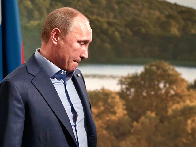 Владимир Путин рискует оказаться в настоящей изоляции на саммите "большой восьмерки" в Лох-Эрне (Северная Ирландия): остальные семеро участников готовы выступить единым фронтом по проблеме Сирии и попытаются оказать давление на российского лидера
