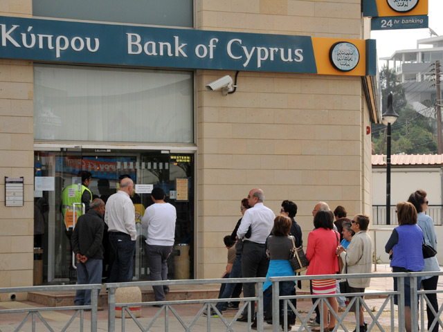 От половины до трети всех банковских депозитов на Кипре - российского происхождения