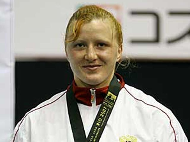 Появились новые подробности обстоятельств гибели четырехкратной чемпионки Европы по дзюдо Елены Иващенко, выбросившейся из окна тюменской многоэтажки 15 июня
