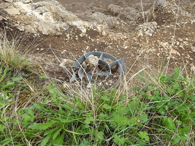 В окрестностях селения Алкун Сунженского района Ингушетии двое военнослужащих подорвались на мине неустановленного образца