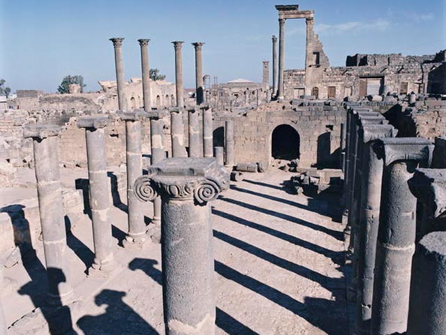 ЮНЕСКО включила все шесть сирийских памятников Всемирного наследия в список объектов, находящихся под угрозой. На фото: старый город в Босре