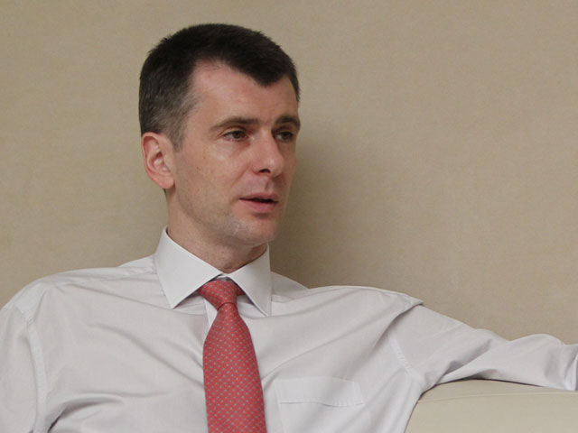 Прохоров обещает помочь движению "За права человека", потерявшему офис