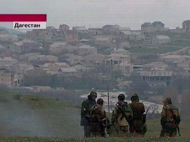 В Дагестане, близ селения Хутрах Цунтинского района, четверо бойцов спецназа получили ранения в ходе боестолкновения
