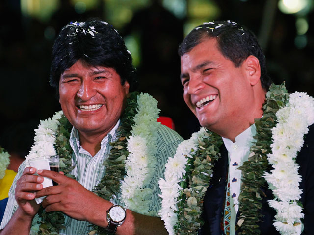 Лидеры Южной Америки потребовали извинений от Европы за инцидент с самолетом президента Боливии