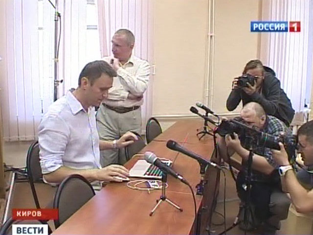 Оппозиция запланировала "народный сход", чтобы поддержать Навального и обсудить его будущий приговор