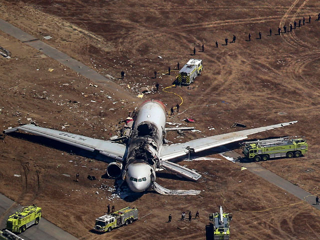 При крушении самолета в Сан-Франциско пострадал 181 человек
