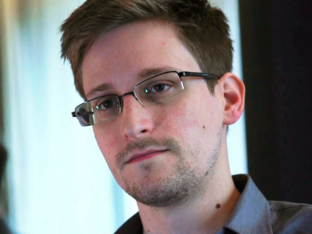 Обнародовано письмо Сноудена с просьбой о политубежище