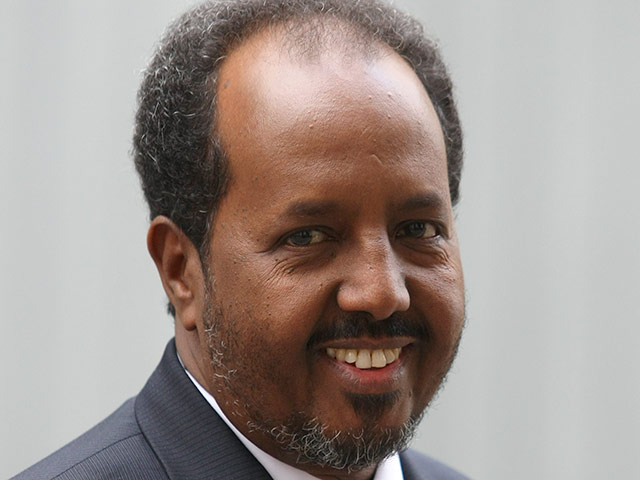 Самолет президента Сомали Хасана Шейха Махмуда совершил экстренную посадку в аэропорту Могадишо из-за возгорания в двигателе