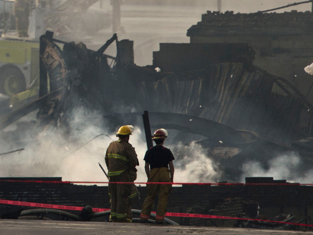 В канадской провинции Квебек продолжает расти число погибших в результате аварии товарного поезда с нефтью и последовавшего пожара. За сутки список жертв расширился с пяти до 13 человек