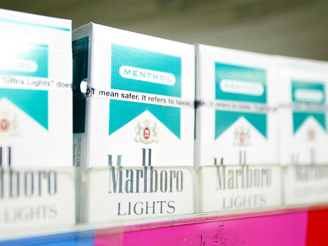 Профильный комитет Европейского парламента одобрил введение запрета на ментоловые и другие ароматизированные сигареты, а также предложил приравнять электронные сигареты к лекарственным средствам