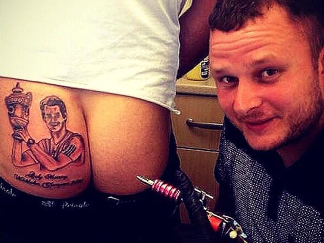Британец сделал на своей ягодице татуировку Энди Маррея 