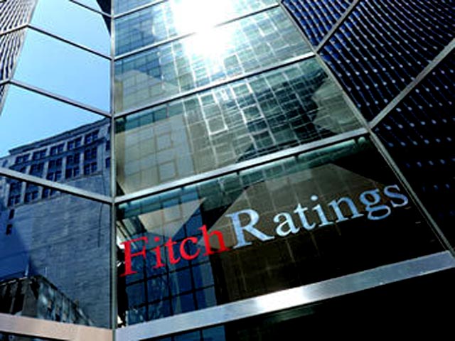 Международное рейтинговое агентство Fitch Ratings понизило рейтинг Франции до "AA+" с "AAA" указав на рост госдолга страны, бюджетный дефицит и ограниченный потенциал экономического роста