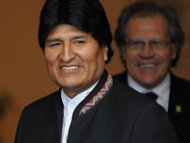 Испания принесла извинения за ситуацию с самолетом президента Боливии Эво Моралеса в Европе