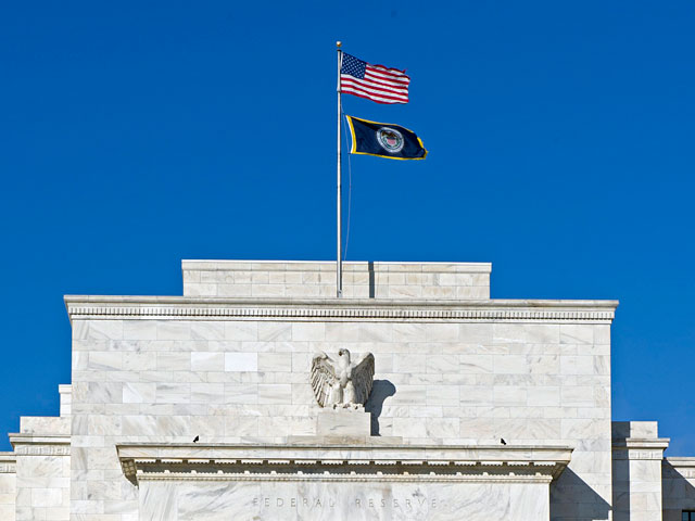 Эксперты Казначейства США и Федерального резервного банка Нью-Йорка вскрыли маршруты теневых потоков капитала и требуют поставить их под контроль