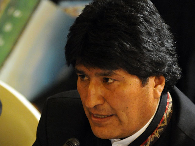 Президент Боливии Эво Моралес принял извинения от Франции, Испании, Италии и Португалии за инцидент с его самолетом