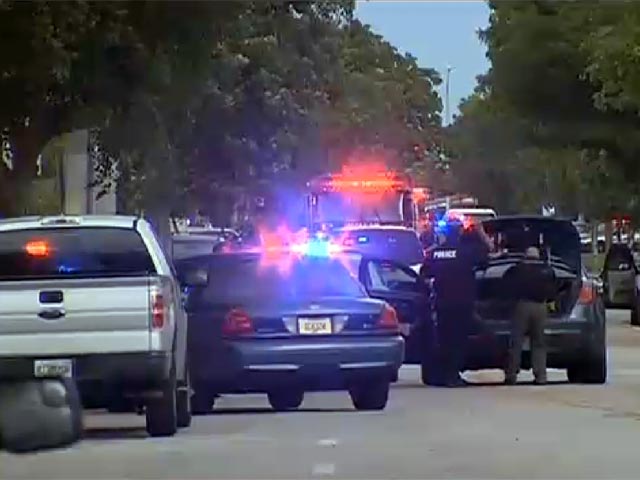 Шесть человек убиты в ночь на субботу в результате стрельбы в многоквартирном доме в городе Хайалиа в американском штате Флорида недалеко от Майами, самого преступника застрелили полицейские
