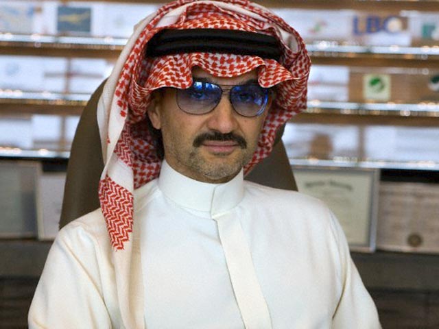 В своем Twitter принц Аль-Валид ибн Талал предупреждает власти королевства, что из-за этого экономика Саудовской Аравии, практически полностью зависящая от экспорта нефти, оказывается во все более уязвимом положении