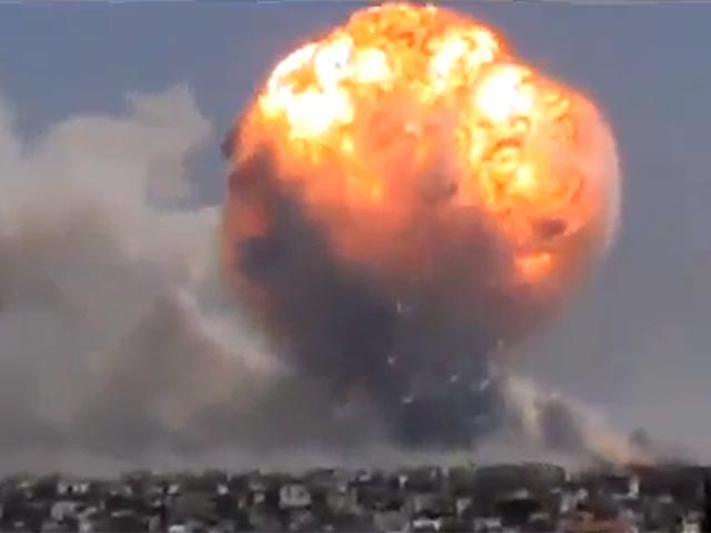 Серия взрывов на оружейном складе в сирийском Хомсе: не менее 40 человек погибло 